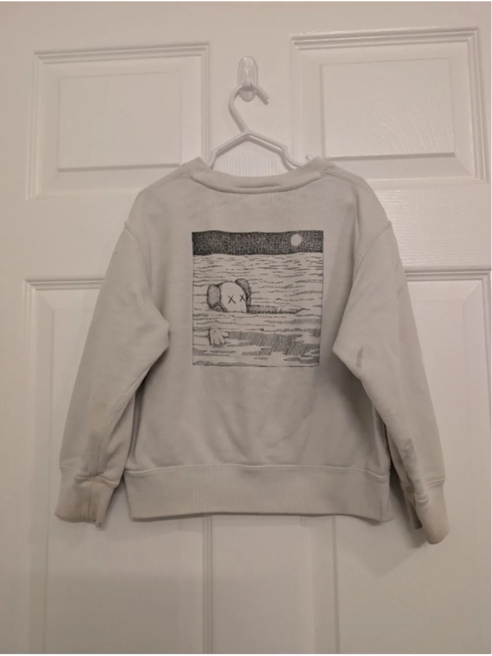 Kids Uniqlo x KAWS Crewneck Sweatshirt 5-6yo White Grey Black